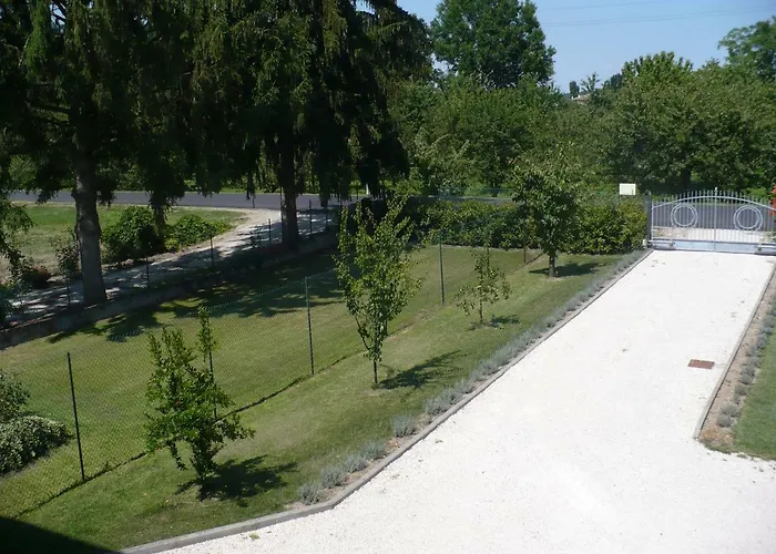 L'albero Della Gioia Bed & Breakfast *
